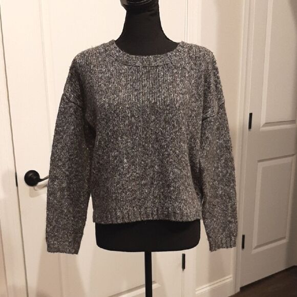 Blu Pepper Gray Cropped Sweater - Picture 1 of 6